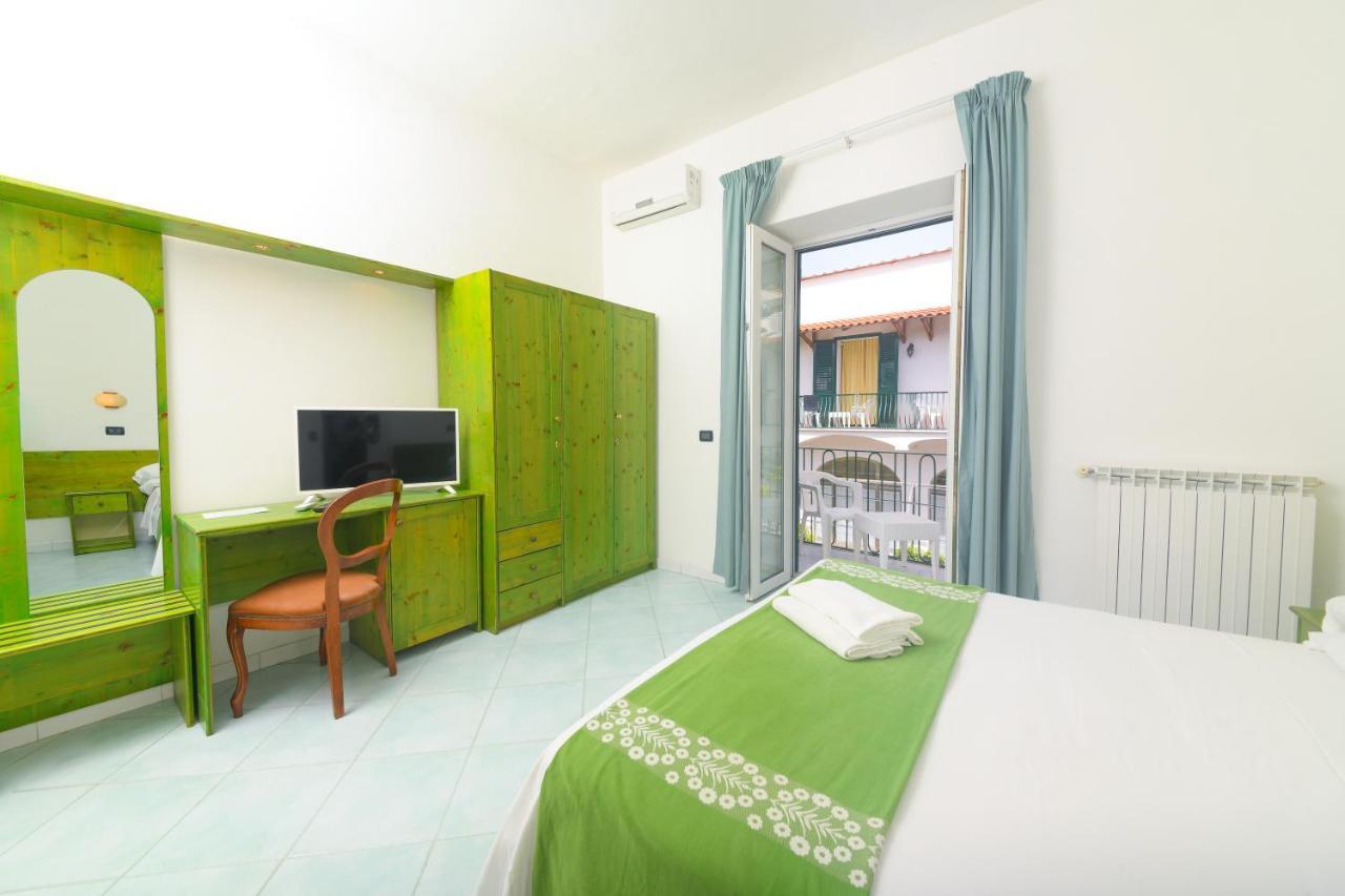 Hotel Pineta Ischia Dış mekan fotoğraf