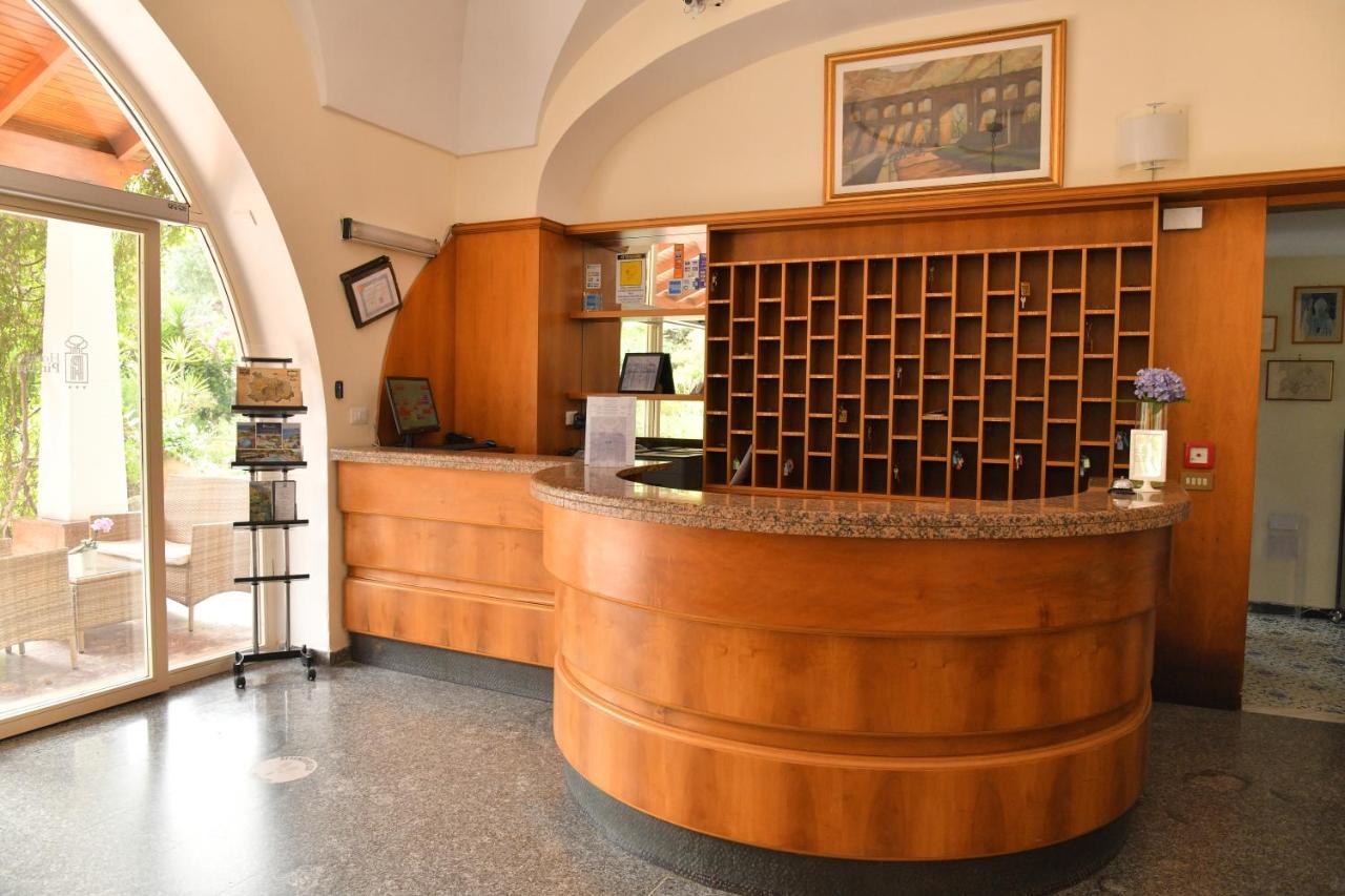 Hotel Pineta Ischia Dış mekan fotoğraf