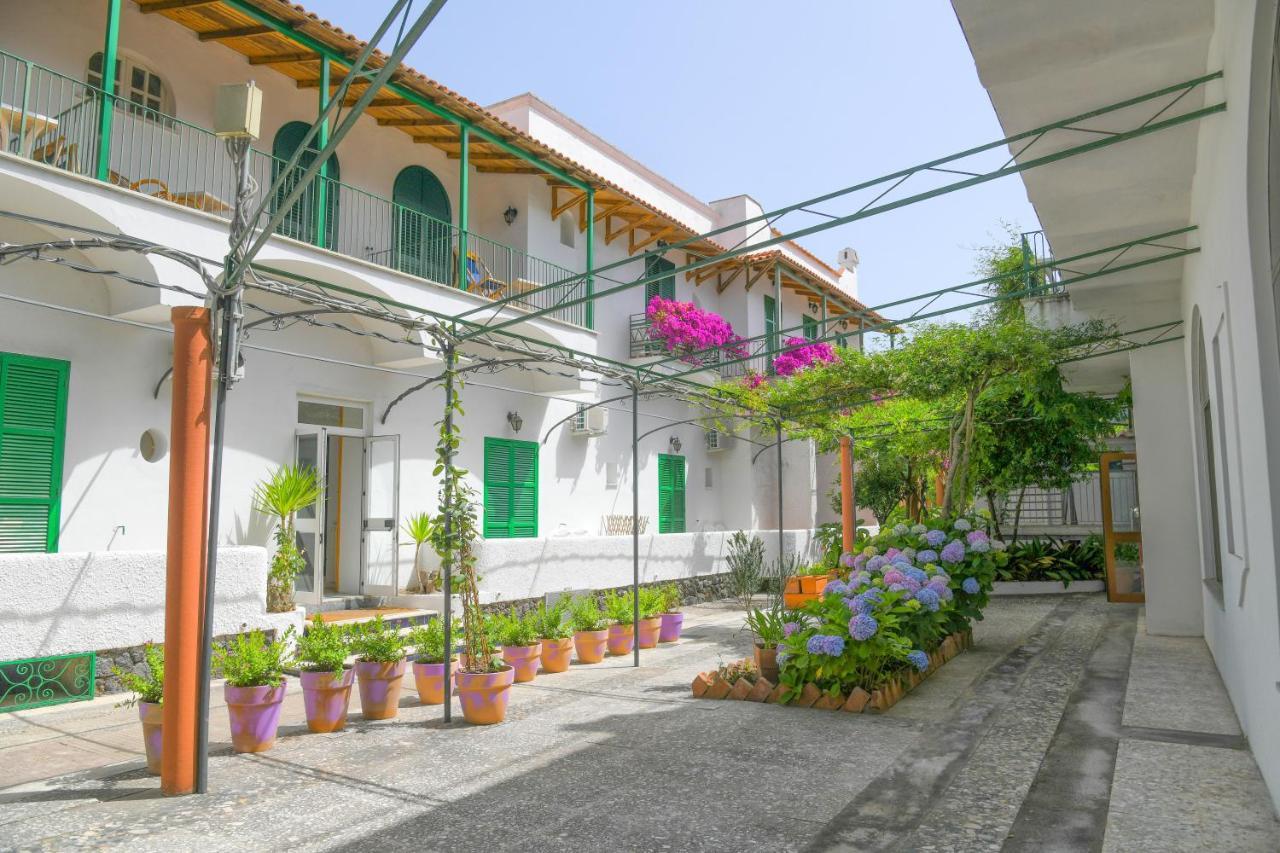 Hotel Pineta Ischia Dış mekan fotoğraf