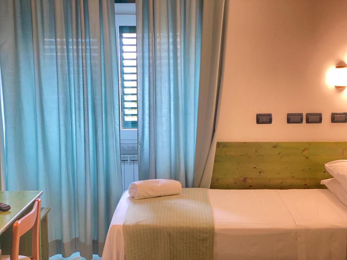 Hotel Pineta Ischia Dış mekan fotoğraf